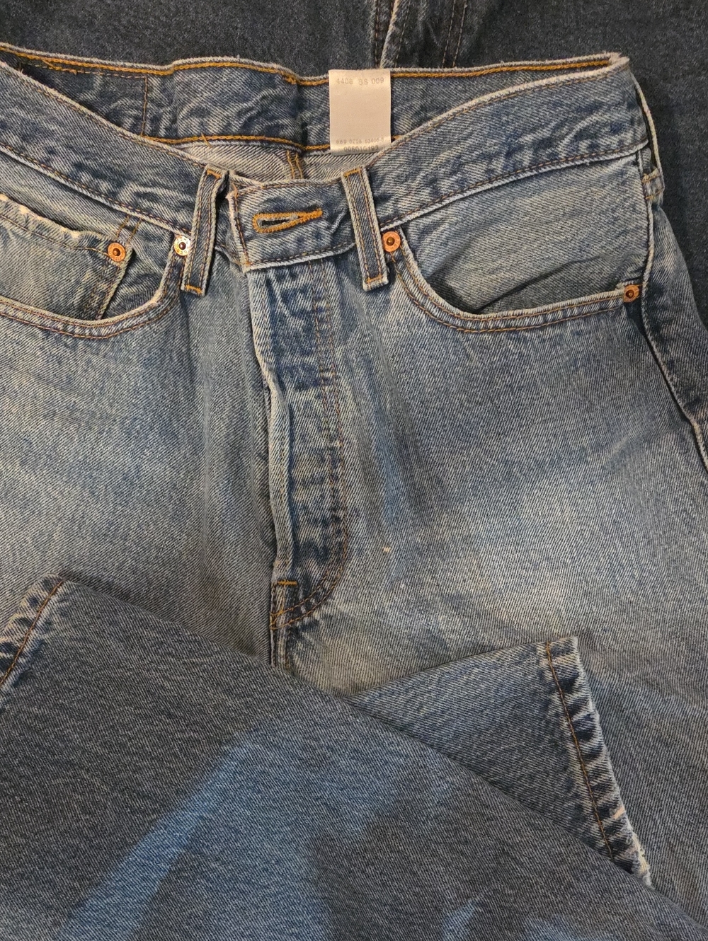 Light Blue Classic Levi's In Excellent Condition Size 32/30